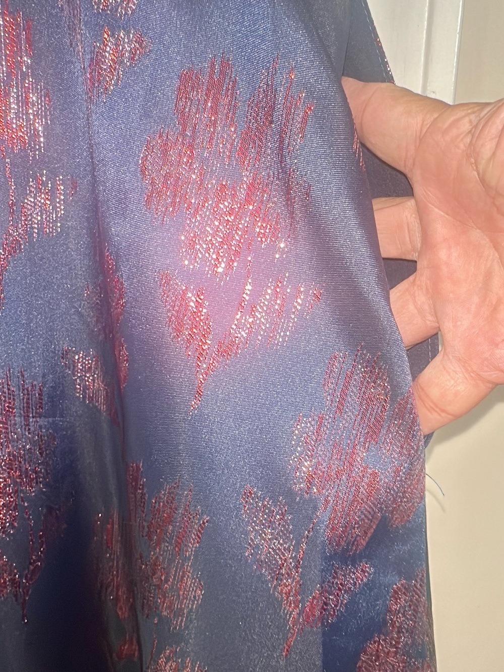 Draper James NWT JACQUARD Dress Navy with Metallic Pink Floral. Pit-pit20 (mix51 - Picture 7 of 13